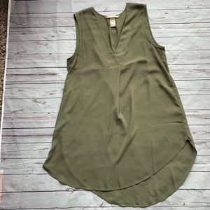 Flowy v neck tunic top